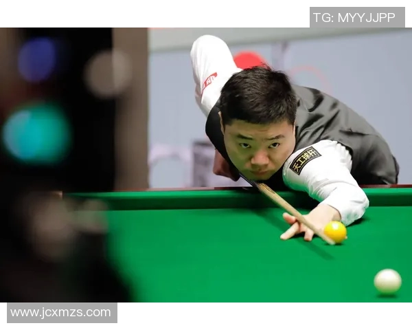 丁俊晖与梁文博巅峰对决谁将成为斯诺克赛场的新王者 丁俊晖与梁文博巅峰对决谁将成为斯诺克赛场的新王者